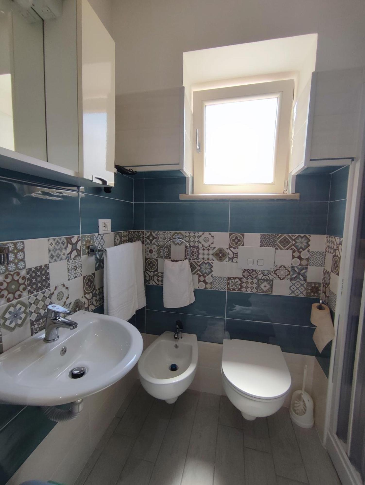 La Perla Del Tirreno Bed & Breakfast 4*