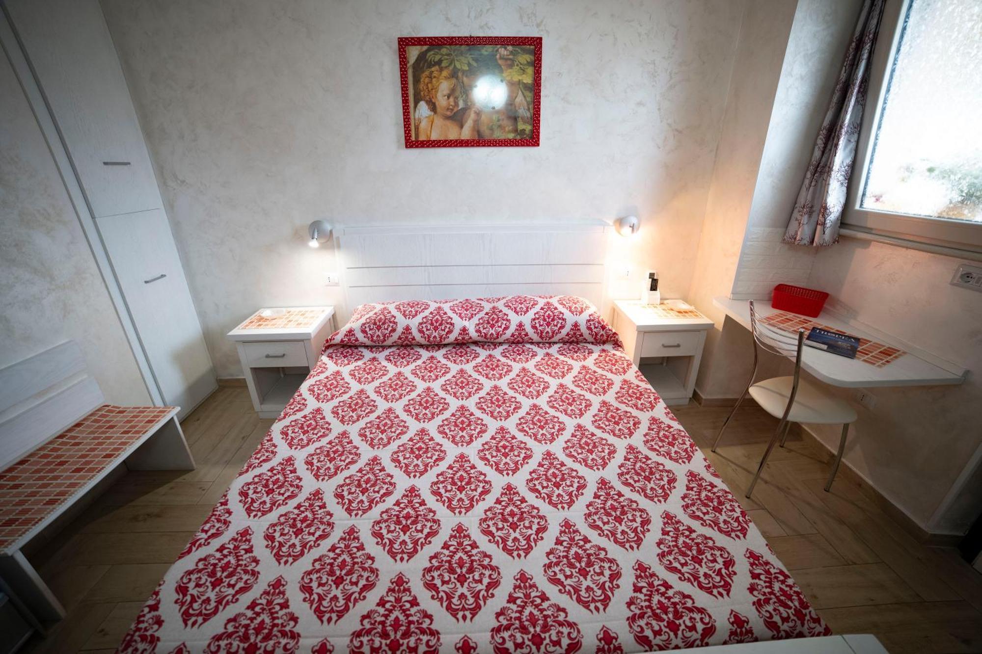 La Perla Del Tirreno Bed & Breakfast