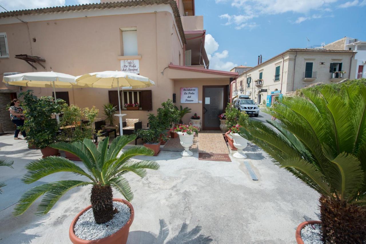 La Perla Del Tirreno Bed & Breakfast 4*